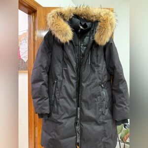 SOIA & KYO Black Puffer Coat with Insulated Padding and down